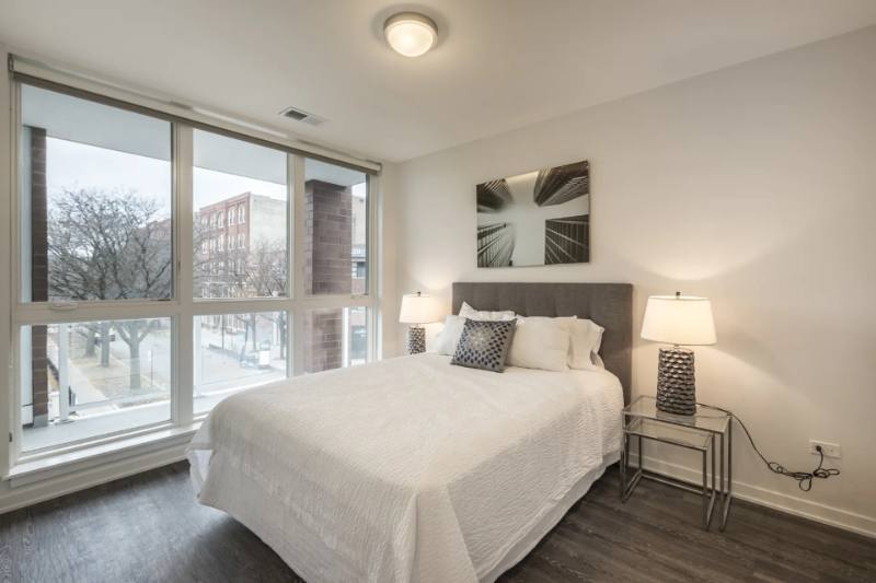 Apartment for rent at 230 W Evergreen Ave, Chicago, IL 60610
