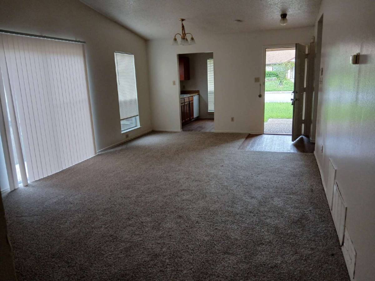 Townhouse for rent at 5034 Mayspring, San Antonio, TX 78217