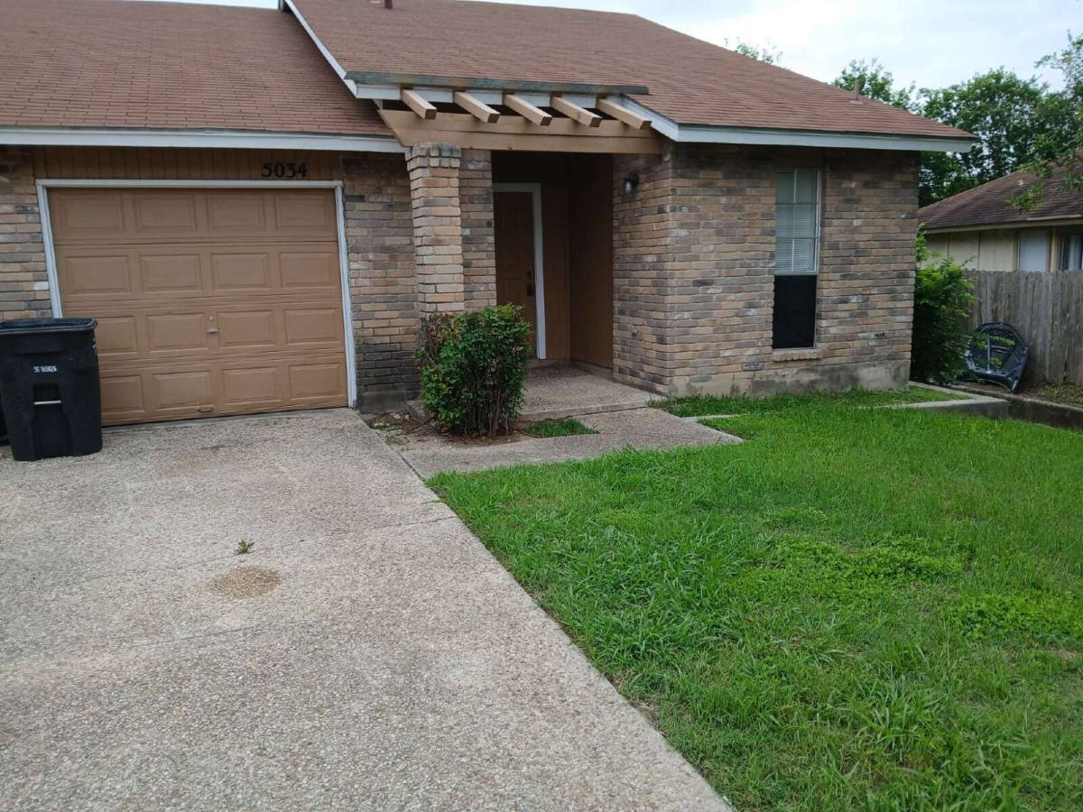 Townhouse for rent at 5034 Mayspring, San Antonio, TX 78217