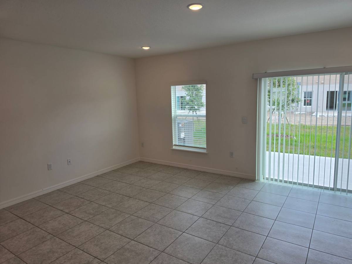 Townhouse for rent at 3600 Summit View Way, Lakeland, FL 33803
