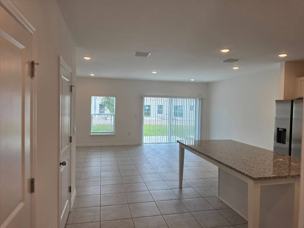 Townhouse for rent at 3600 Summit View Way, Lakeland, FL 33803