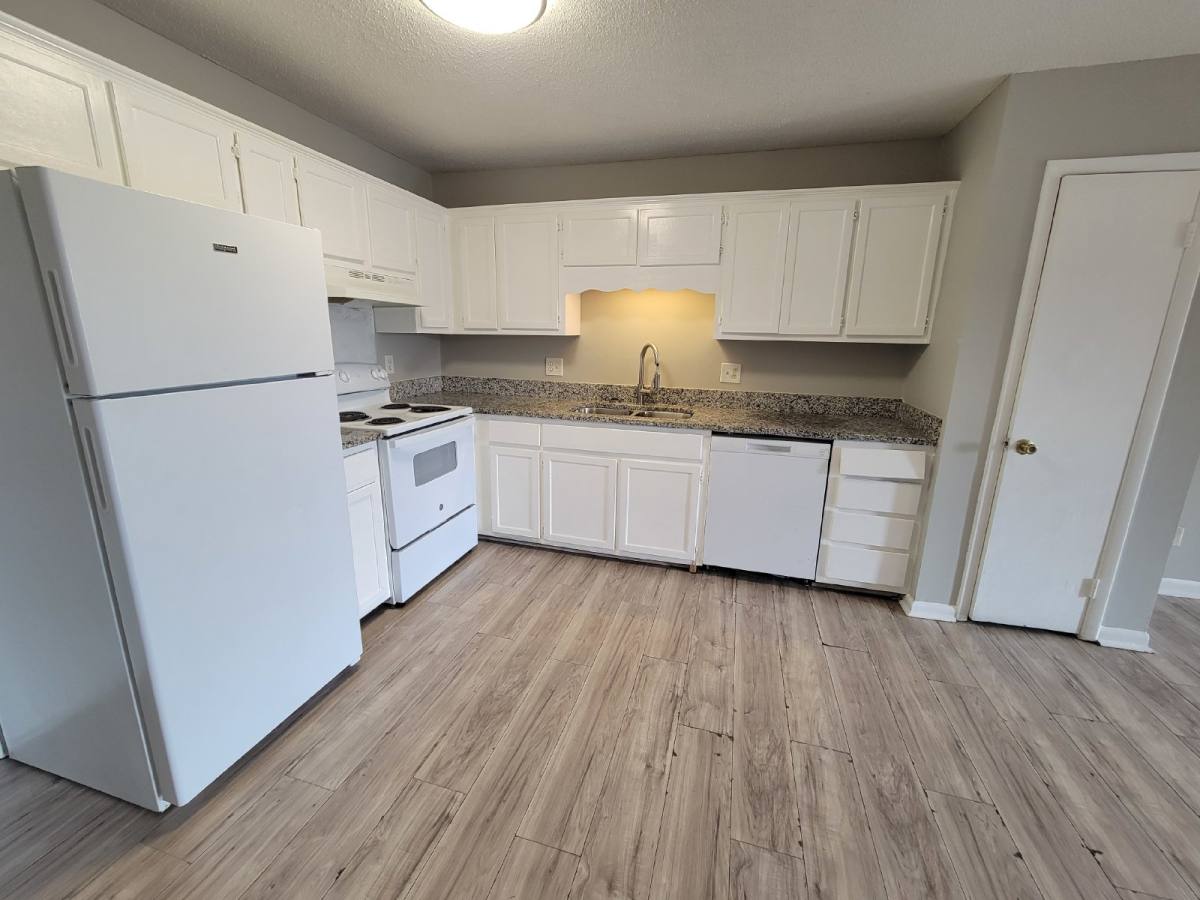 Apartment for rent at 1818 Glenn St SW #1, Decatur, AL 35603