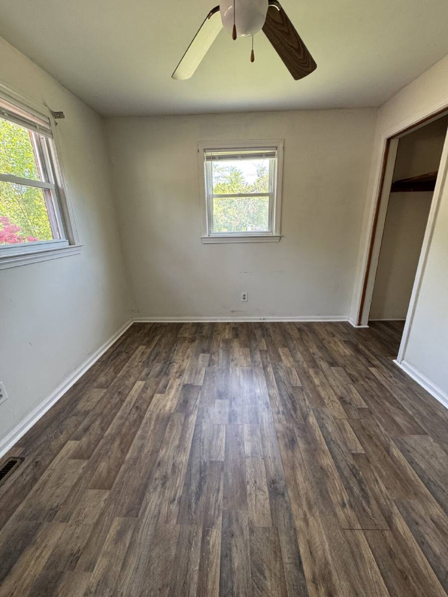 House for rent at 1810 Willow Rd, Hendersonville, NC 28739
