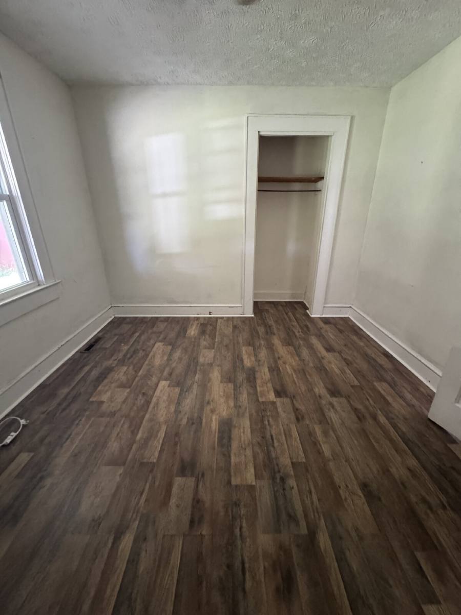 House for rent at 1810 Willow Rd, Hendersonville, NC 28739