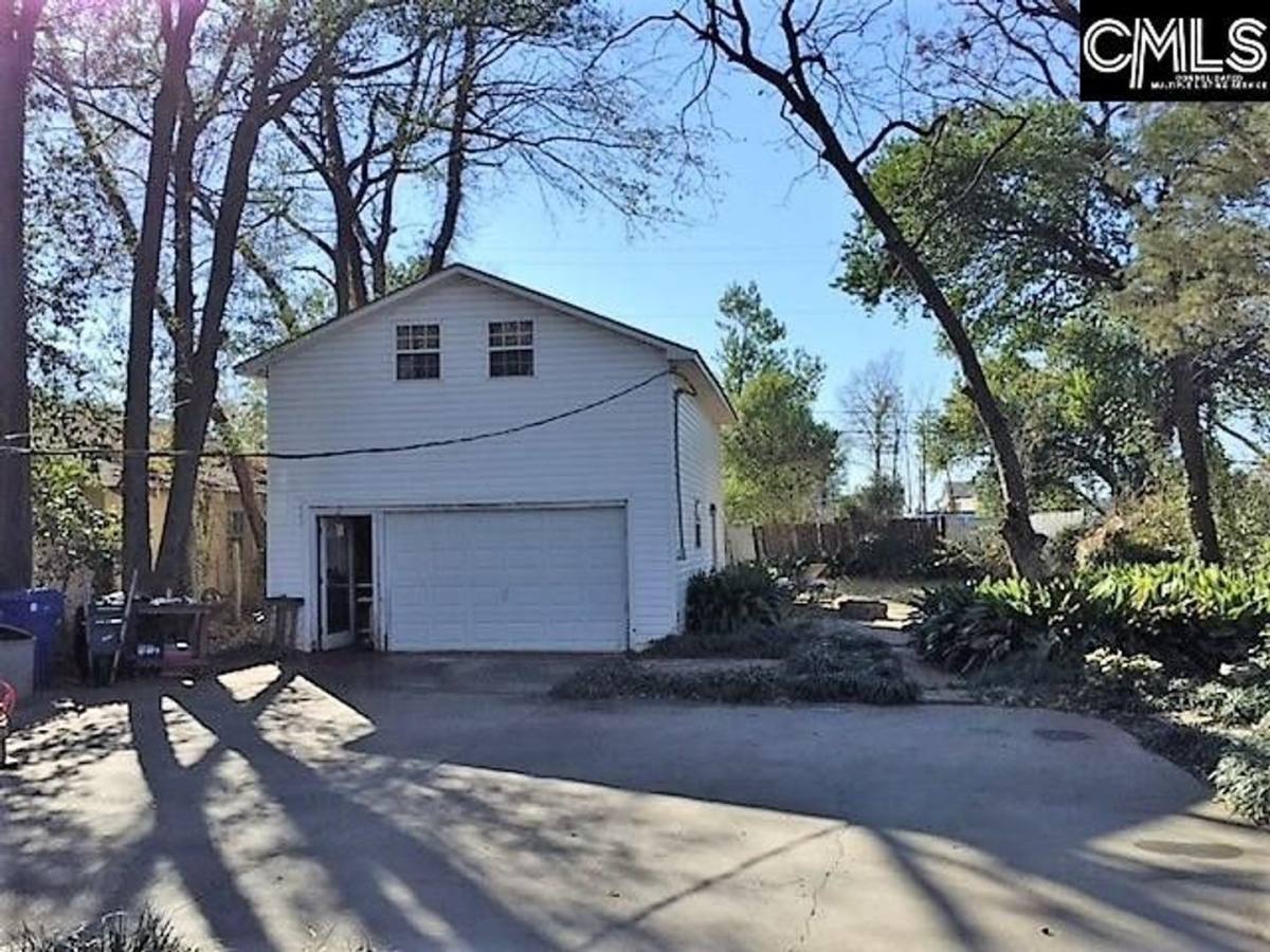 Apartment for rent at 407 S Edisto Ave, Columbia, SC 29205