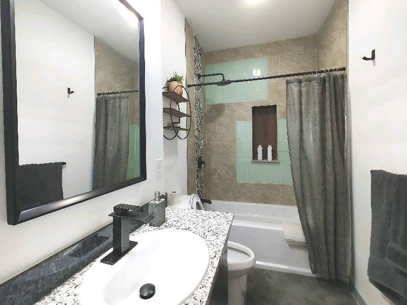 House for rent at 283 Berrydale Ave, Medford, OR 97501