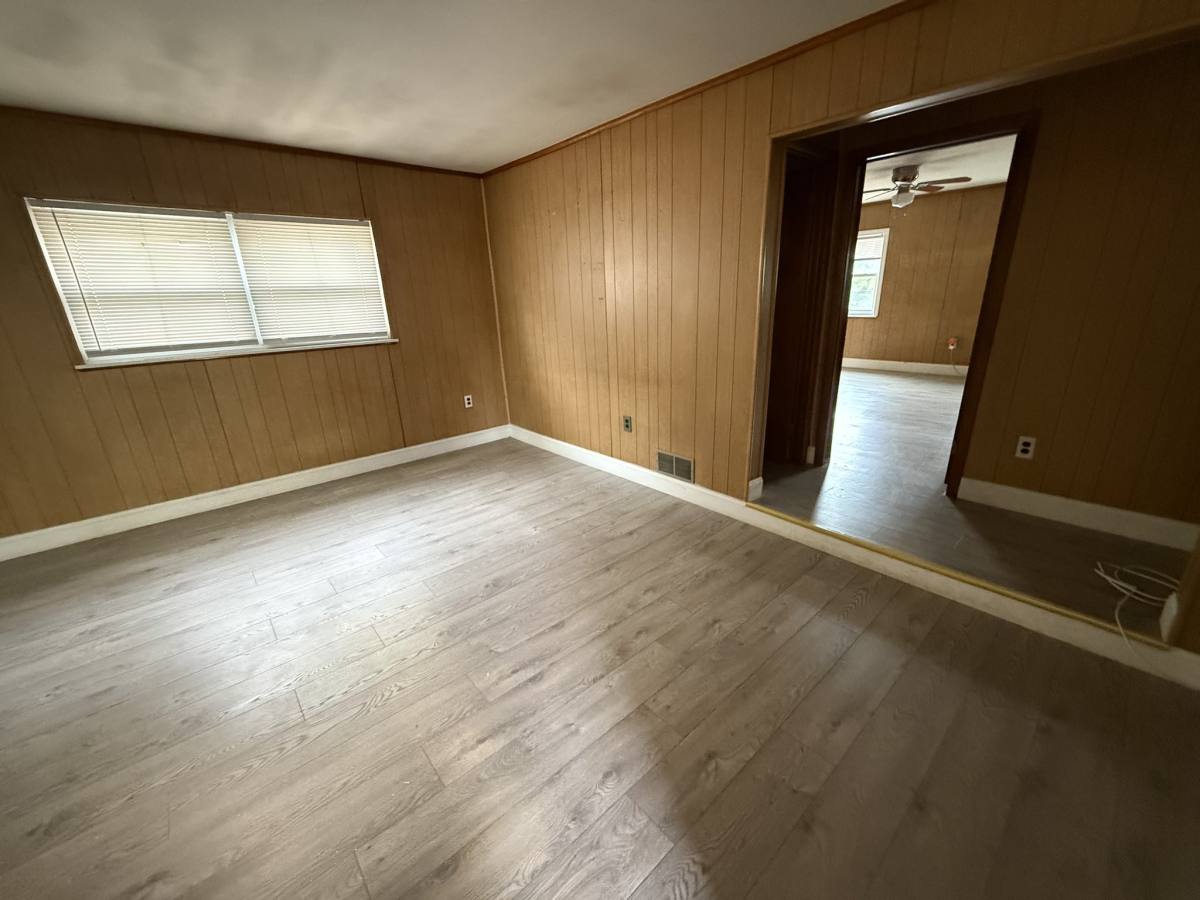 Apartment for rent at 506 Broad St - 2nd Floor, Riverton, NJ 08077