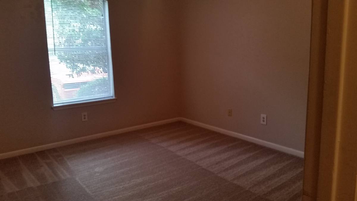 Townhouse for rent at 1715 Hazelwood St, Conroe, TX 77301