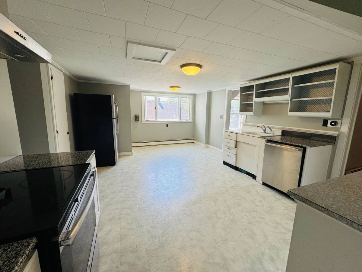 Apartment for rent at 51-53 Pleasant St, Springfield, VT 05156