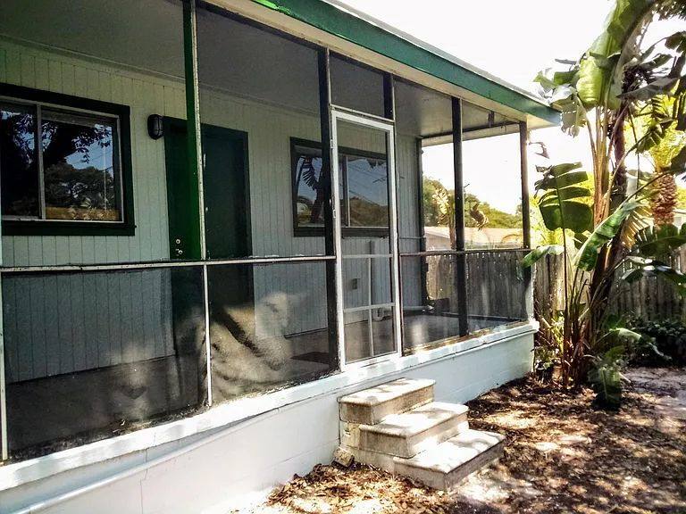 Townhouse for rent at 10530 68th Ave, Seminole, FL 33772