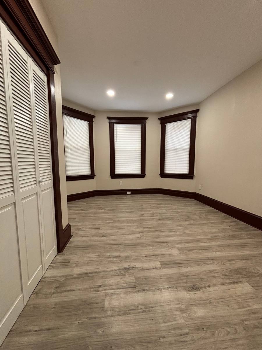 Apartment for rent at 811 S 13th St S13th 1 Union, Newark, NJ 07108