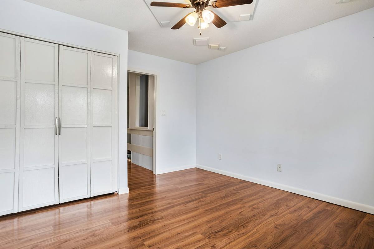 Townhouse for rent at 115 Beechnut St, Johnson City, TN 37601