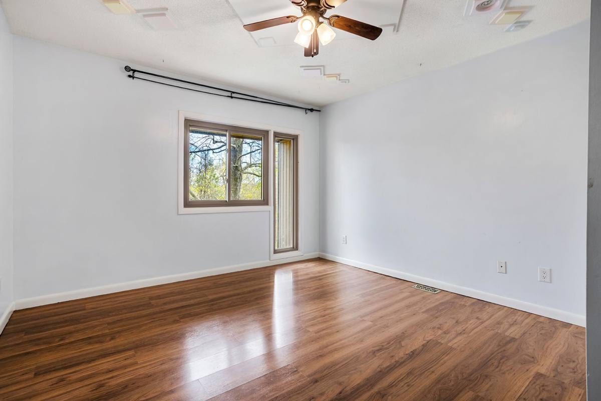 Townhouse for rent at 115 Beechnut St, Johnson City, TN 37601