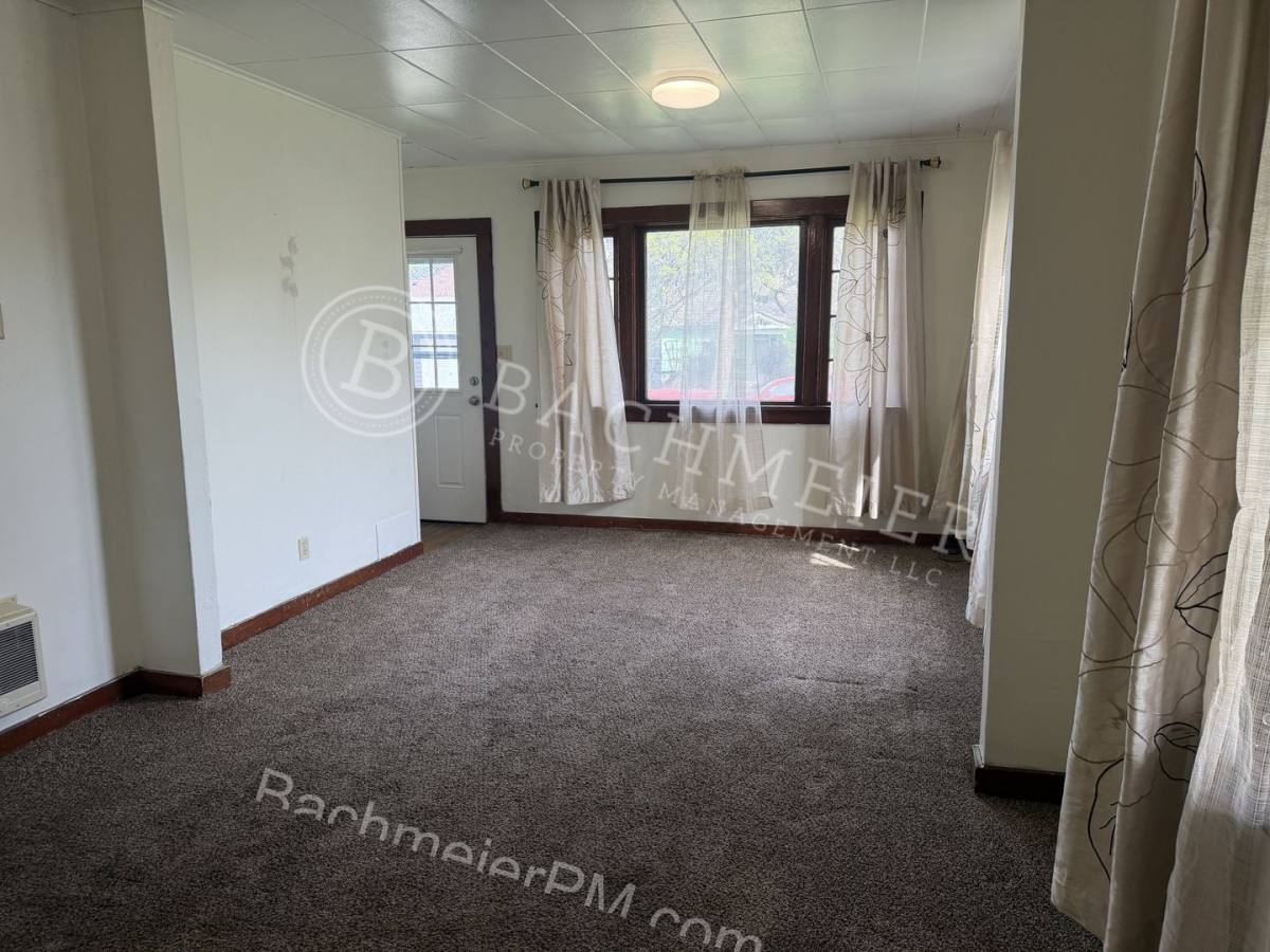 Apartment for rent at 107 SE 9th St, Pendleton, OR 97801