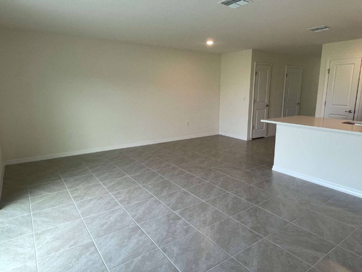 Townhouse for rent at 8386 Gower Trail, Wildwood, FL 34785