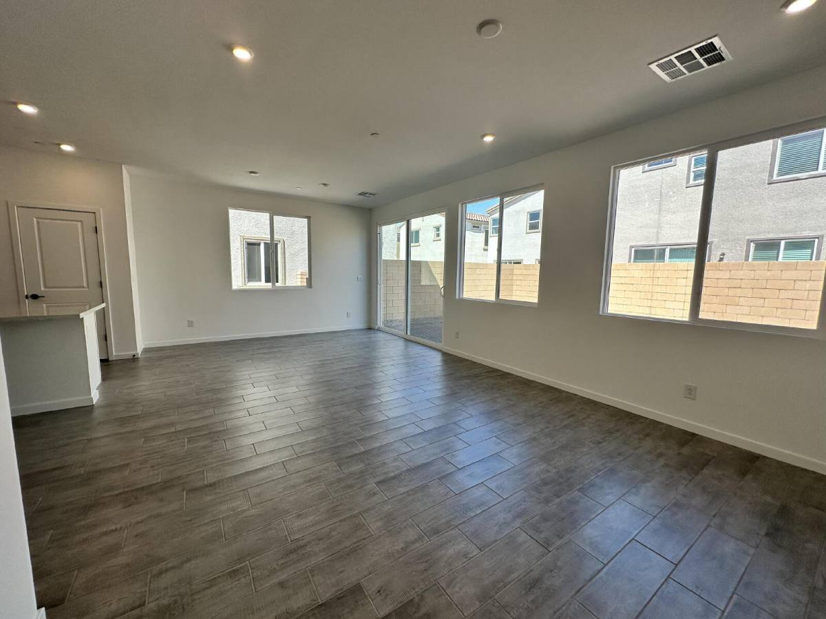 House for rent at 878 Benning St, Henderson, NV 89011