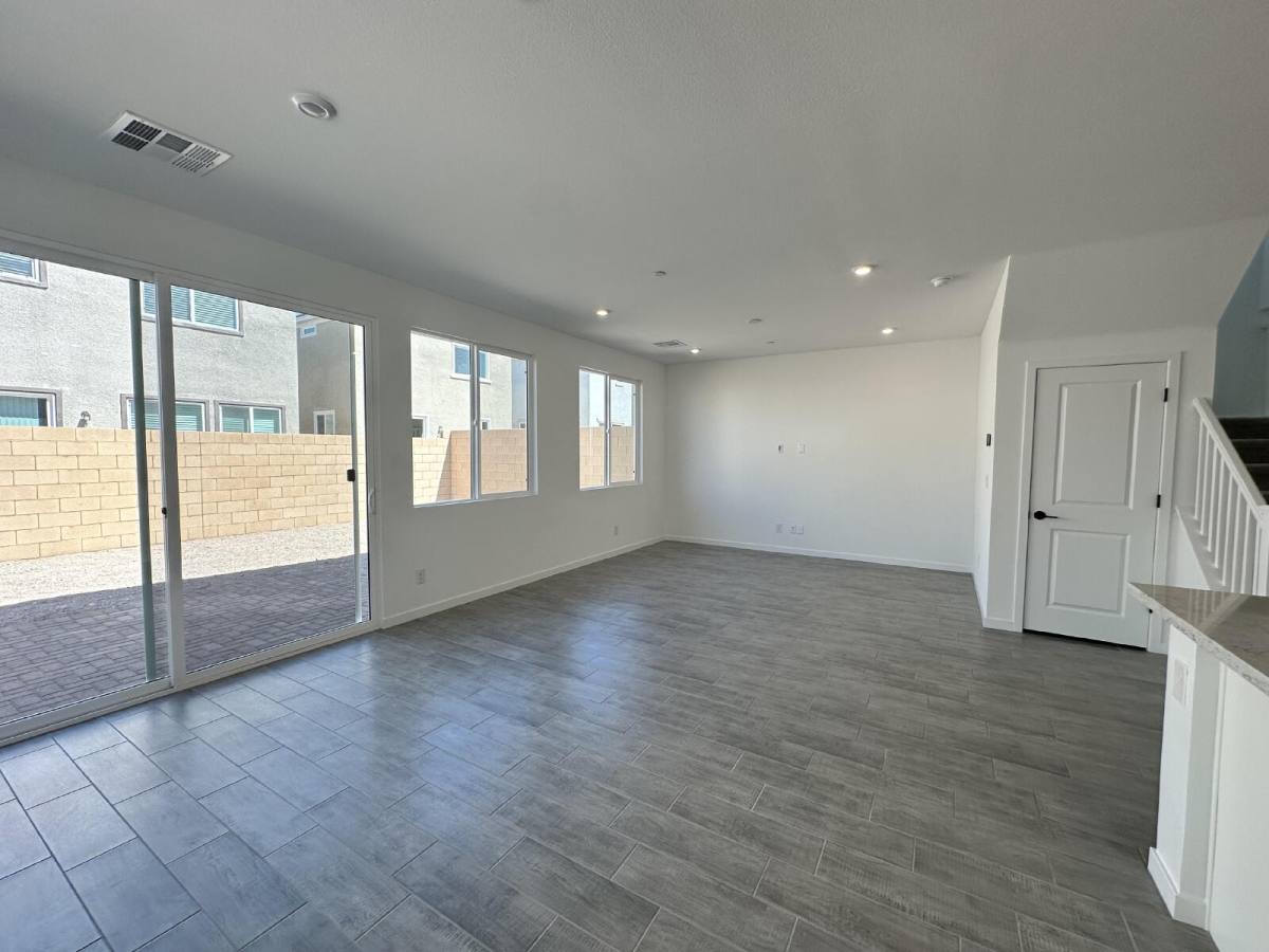 House for rent at 878 Benning St, Henderson, NV 89011
