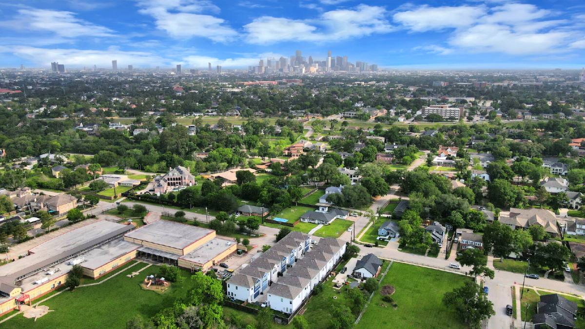 House for rent at 3622 Griggs Rd, Houston, TX 77021