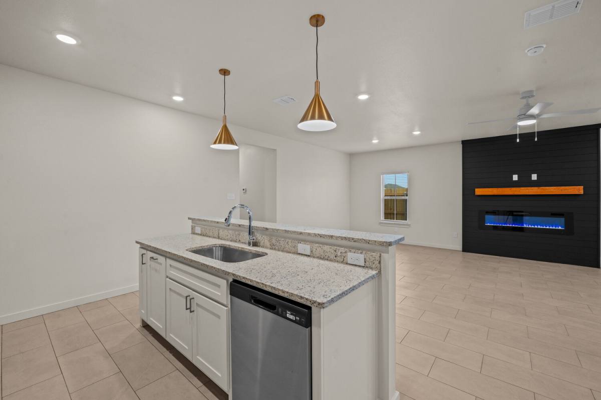 Townhouse for rent at 7036 41st St, Lubbock, TX 79407