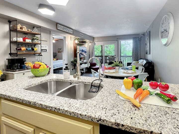 Apartment for rent at 321 Notch Lane, Reeds Spring, MO 65737