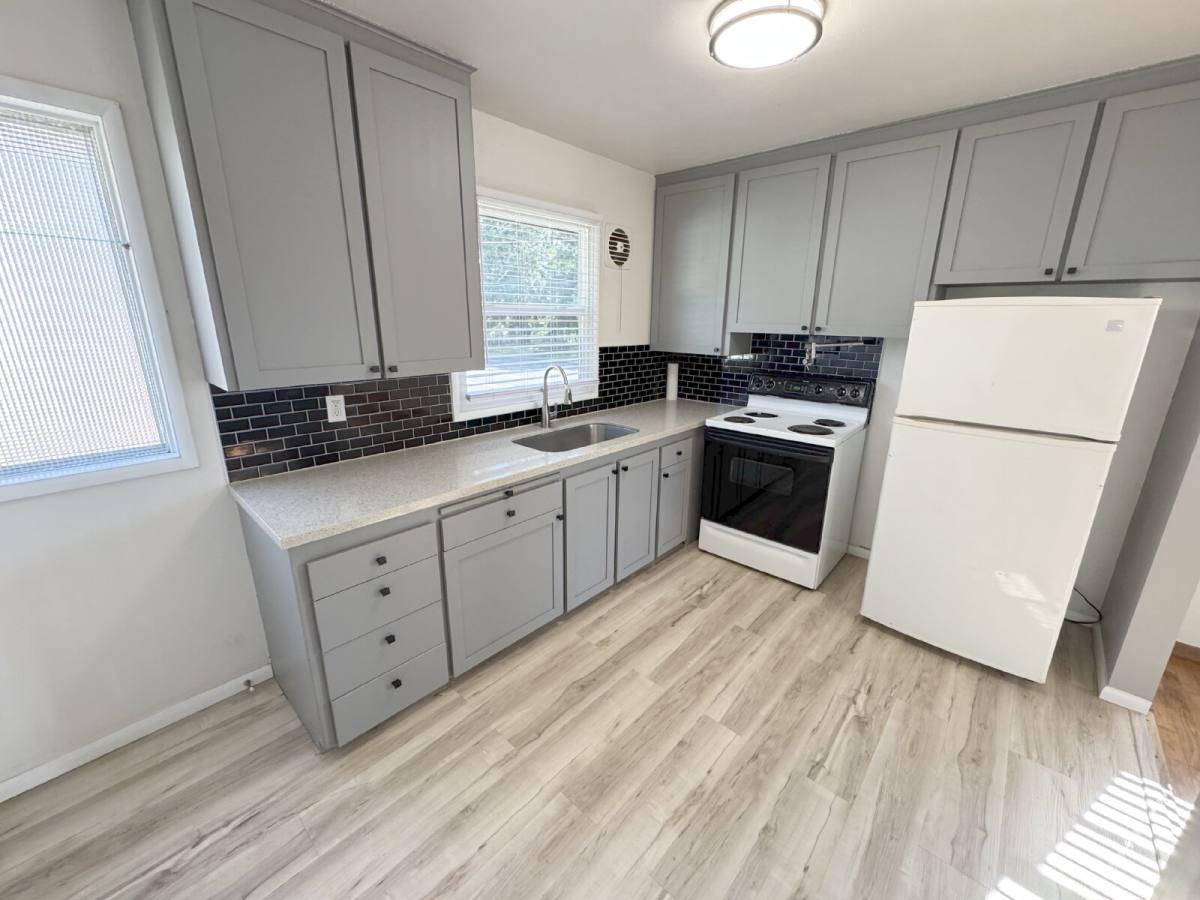 Apartment for rent at 8133 NE Beech St, Portland, OR 97213