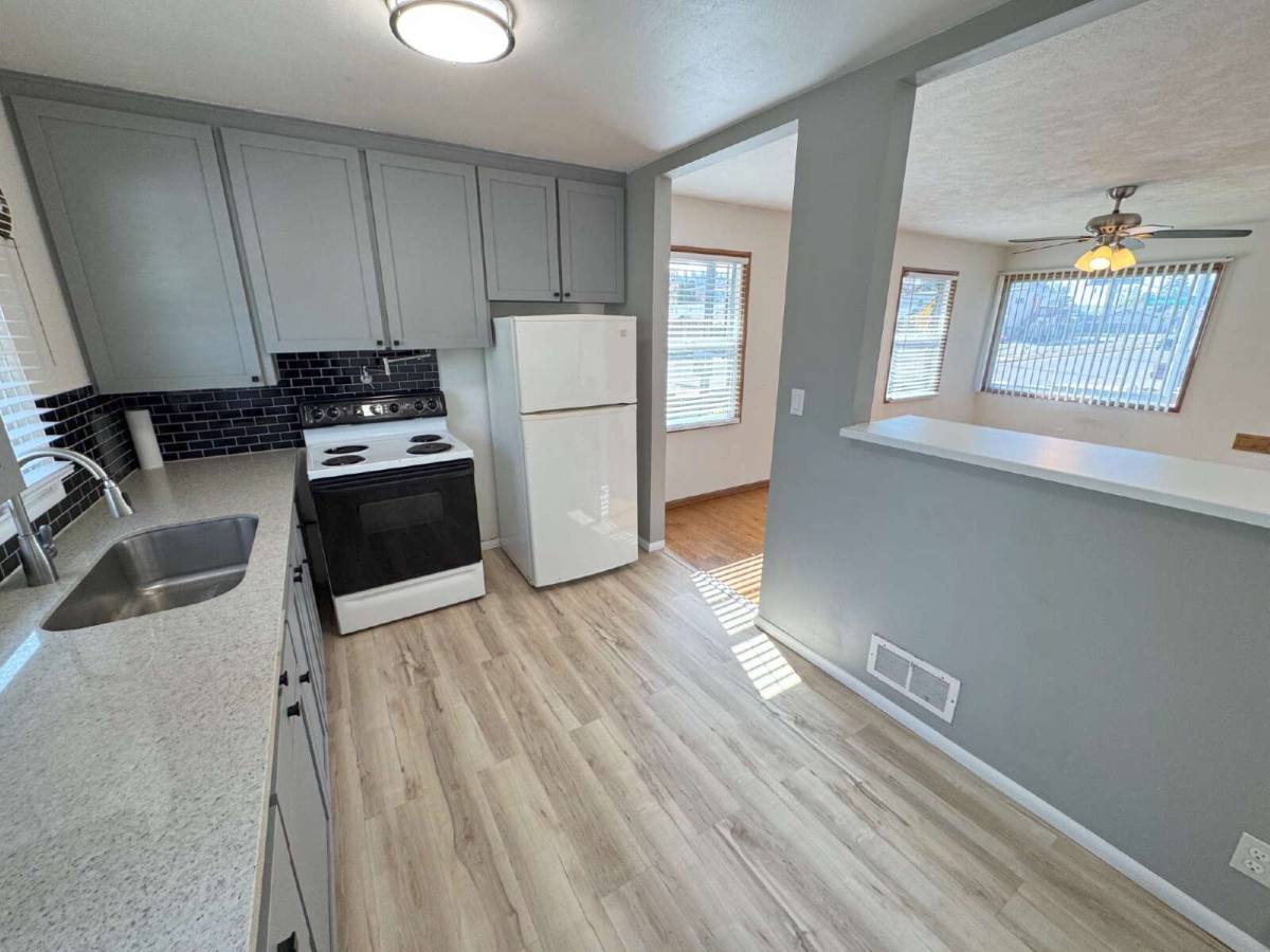 Apartment for rent at 8133 NE Beech St, Portland, OR 97213