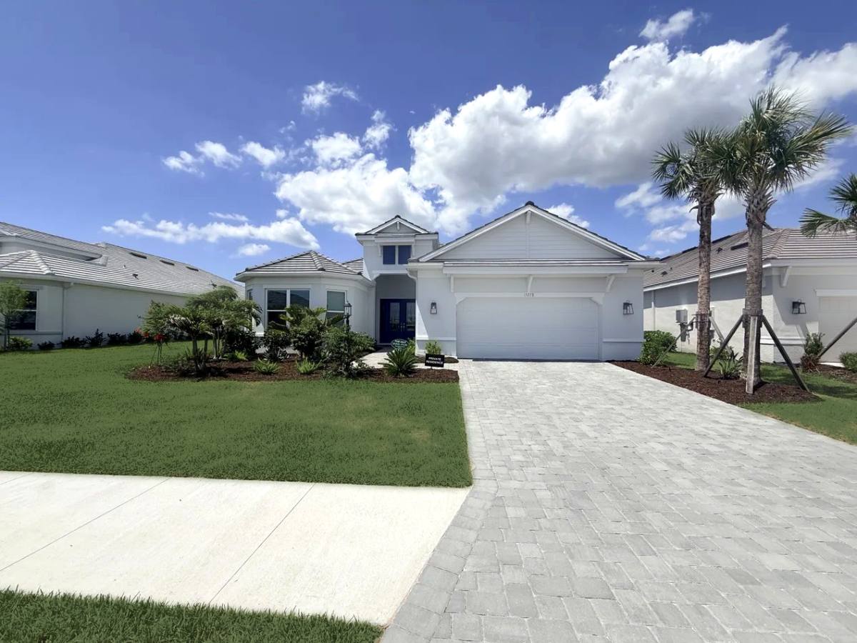 House for rent at 15278 Contenta Lp, Bradenton, FL 34211