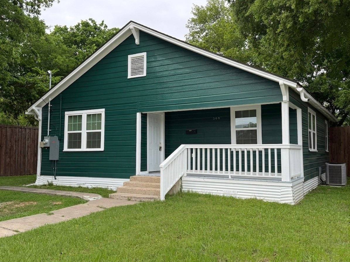 House for rent at 209 E Graham St, McKinney, TX 75069