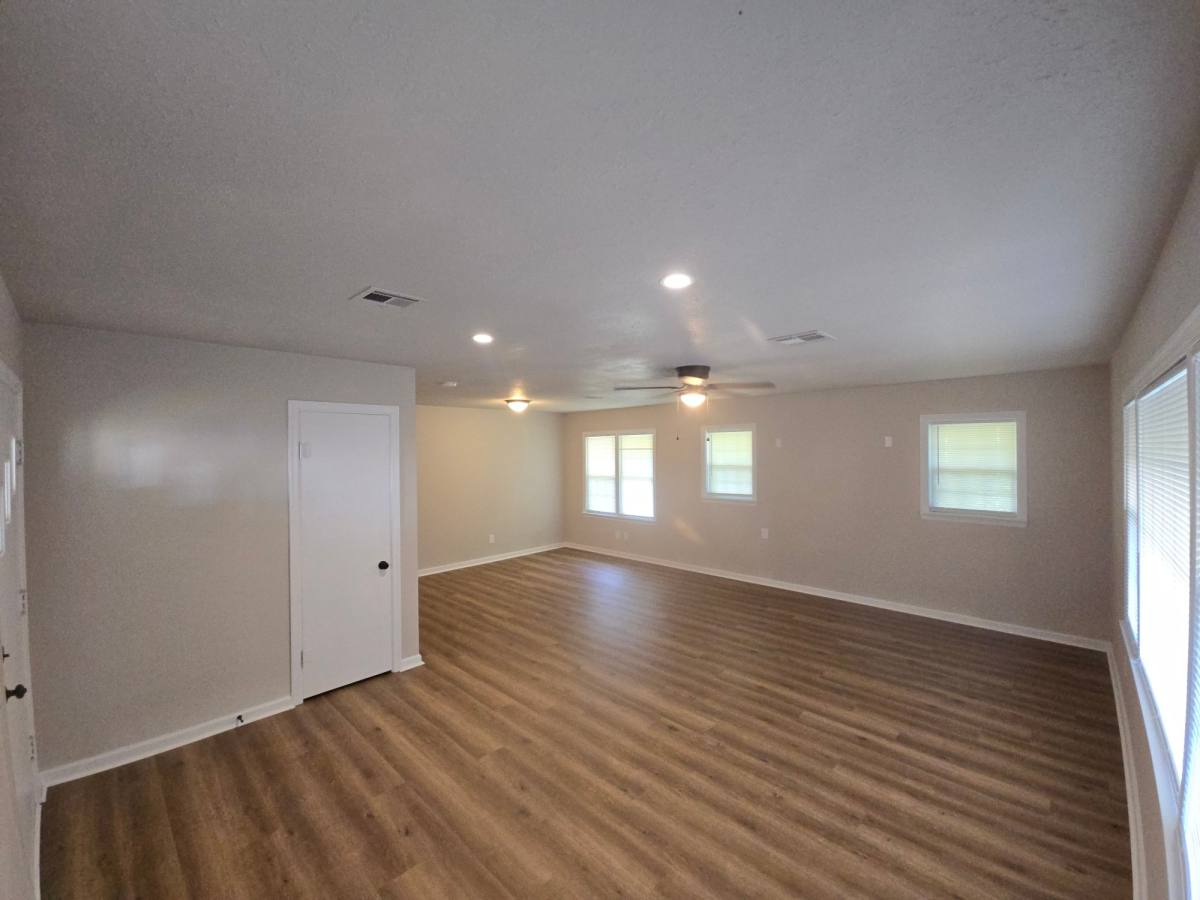 House for rent at 820 Jefferson St, Seminole, OK 74868