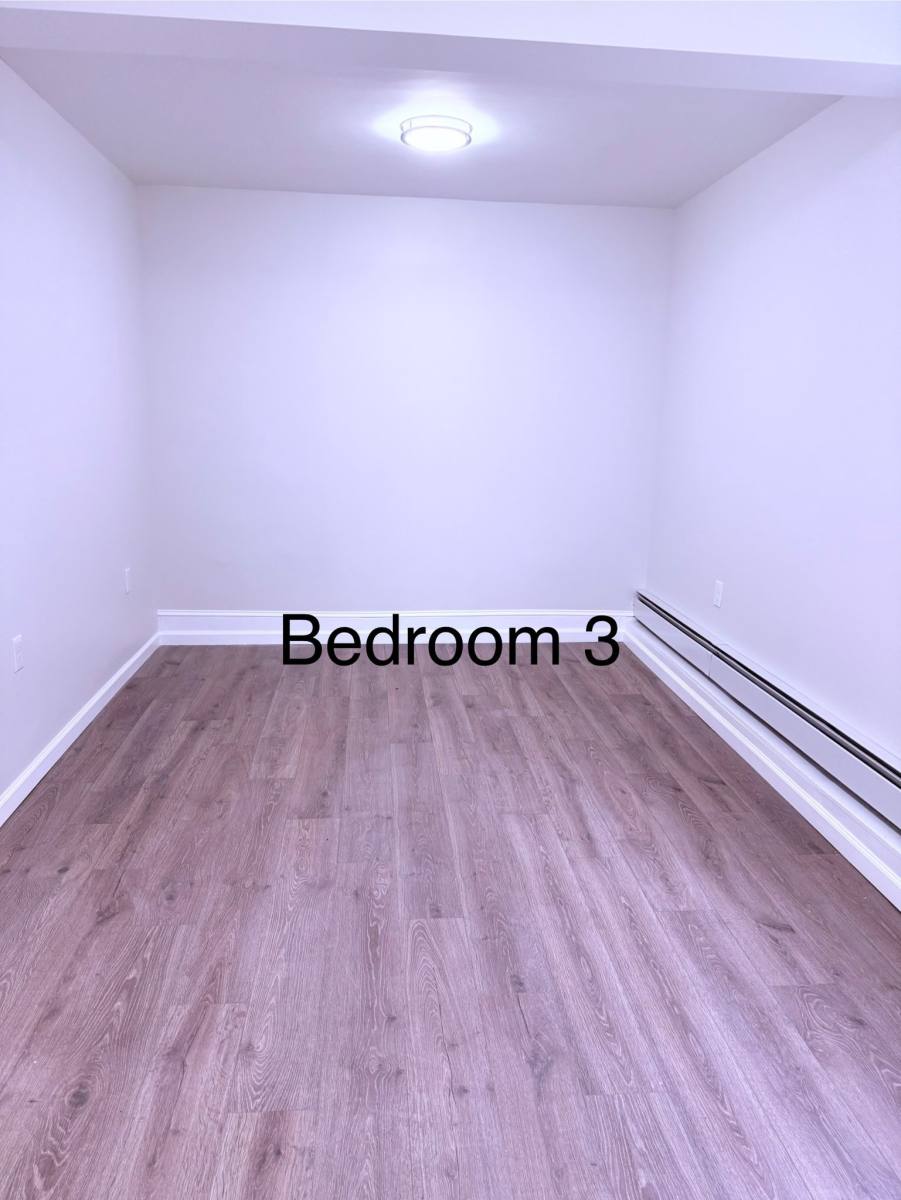 Apartment for rent at 7 Reil Place - 1st Floor, Bay Shore, NY 11706
