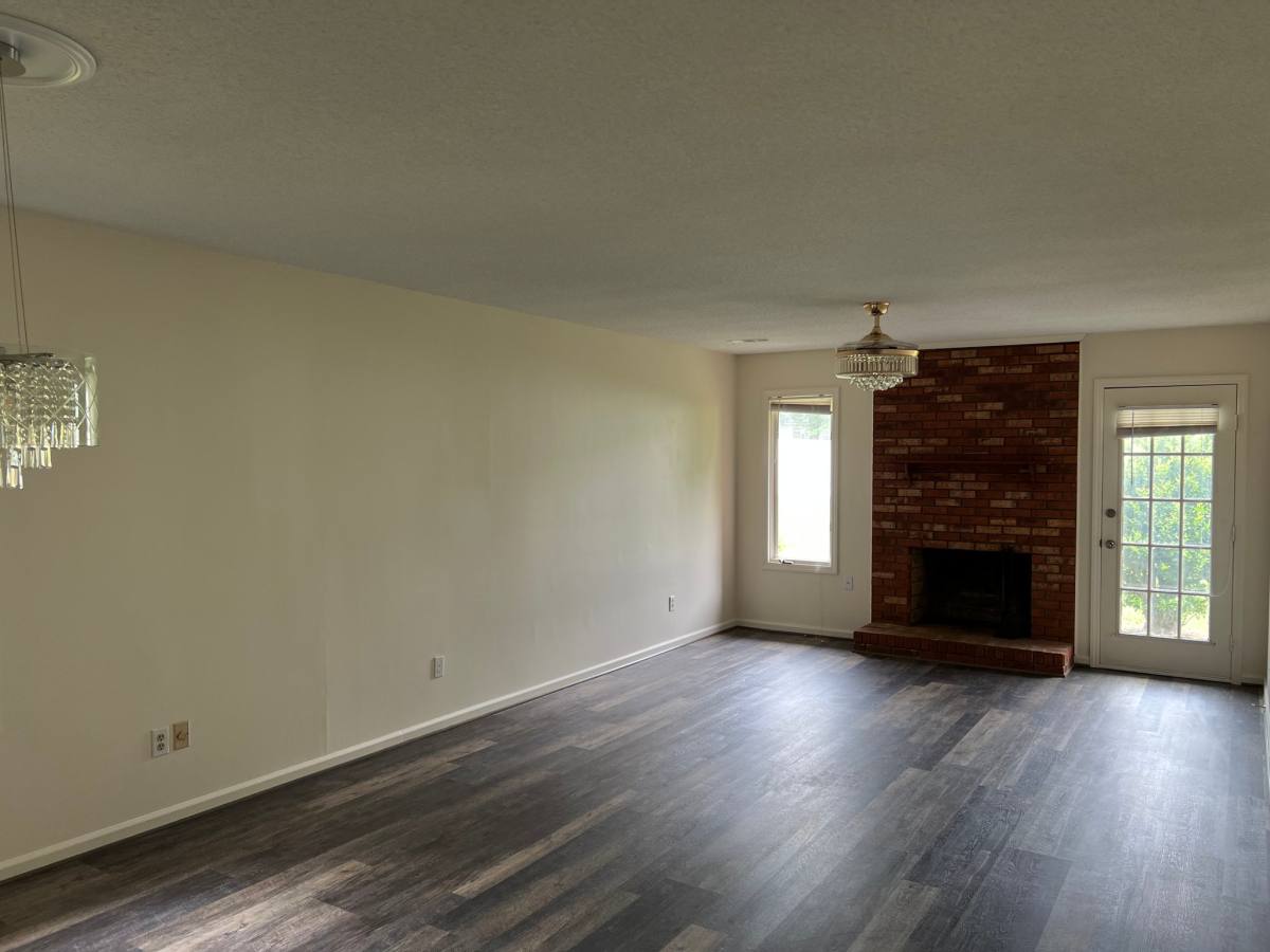 Townhouse for rent at 616 Fran Ave, Lincolnton, NC 28092