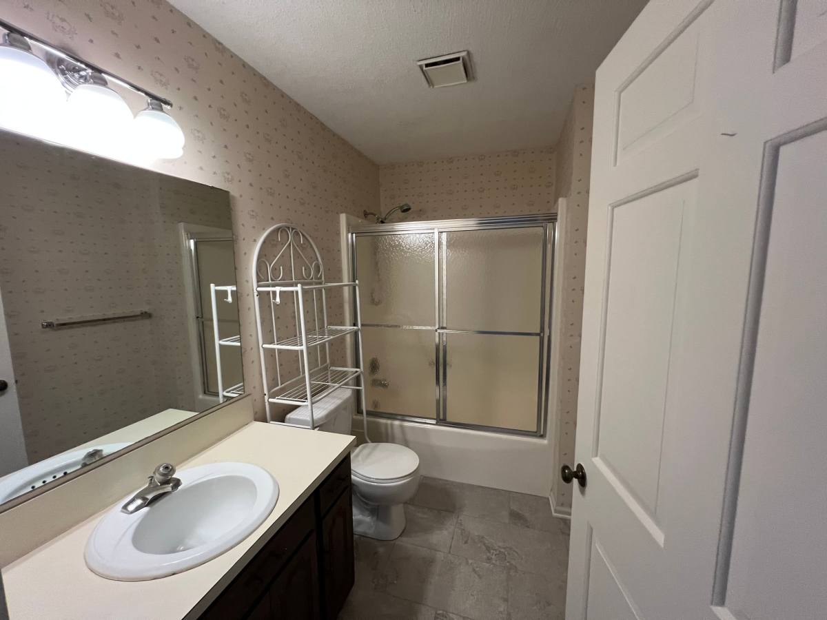 Townhouse for rent at 616 Fran Ave, Lincolnton, NC 28092