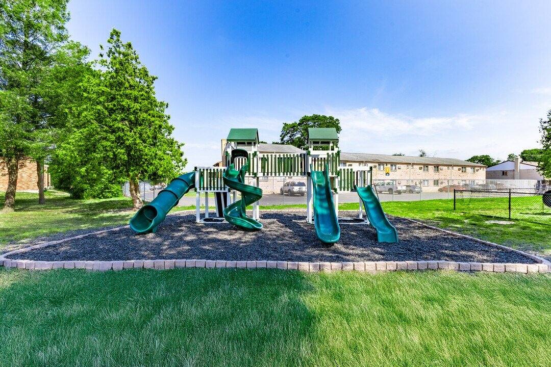 Apartment for rent at 101 E Gibbsboro Rd Nj #8021, Clementon, NJ 08021