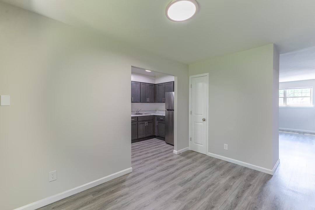 Apartment for rent at 101 E Gibbsboro Rd Nj #8021, Clementon, NJ 08021