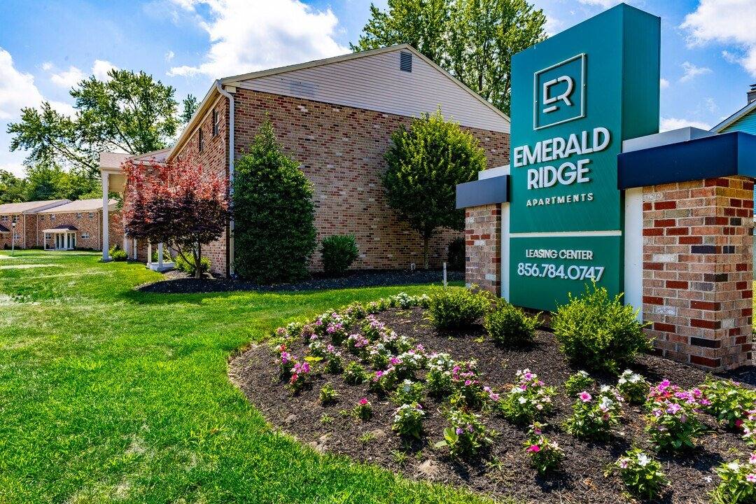 Apartment for rent at 101 E Gibbsboro Rd Nj #8021, Clementon, NJ 08021