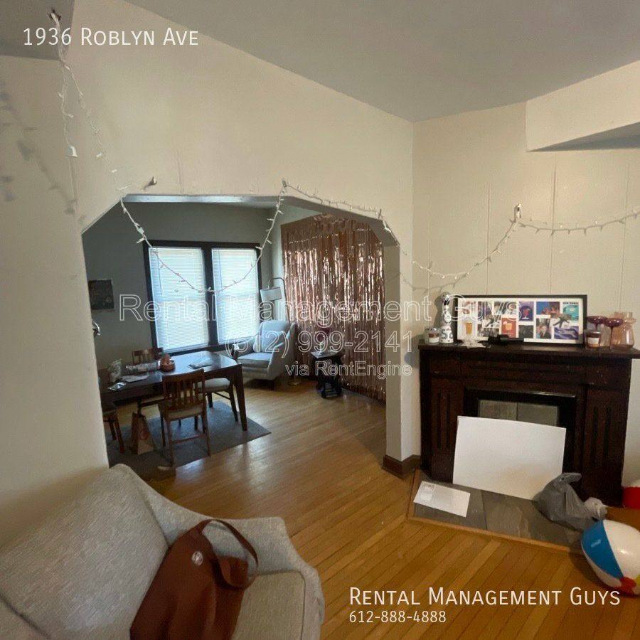 Townhouse for rent at 1936 Roblyn Ave, Saint Paul, MN 55104