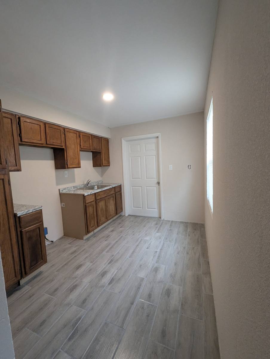 Apartment for rent at 10 N Ohio St, Orlando, FL 32805