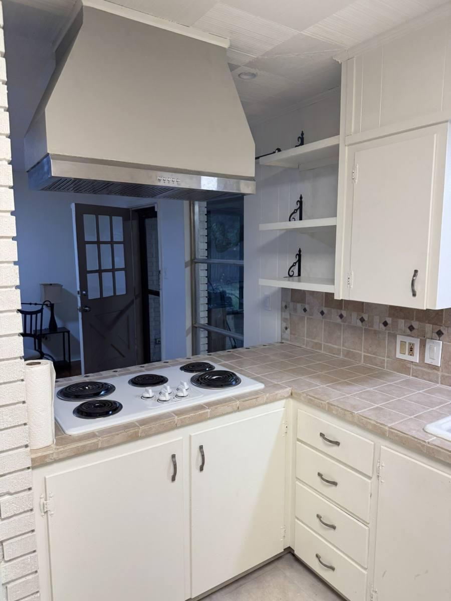 House for rent at 214 Sunny Lane, Lafayette, LA 70506