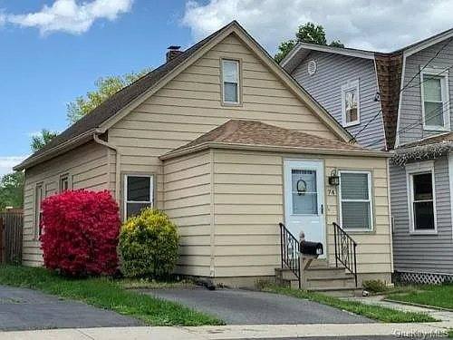 Condo for rent at 74 Cloverdale Ave, White Plains, NY 10603