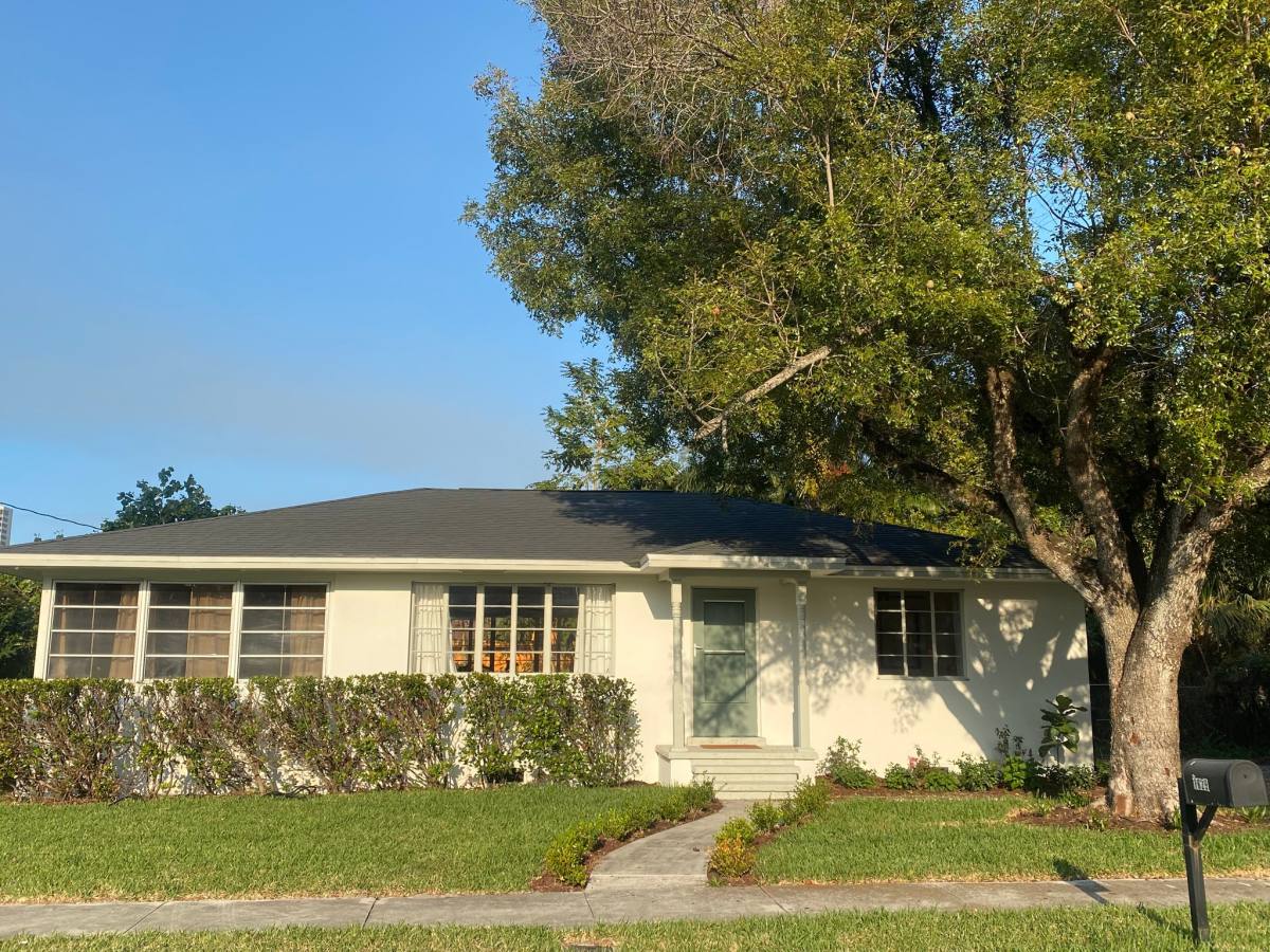 House for rent at 1629 Poinsettia Ave, Fort Myers, FL 33901