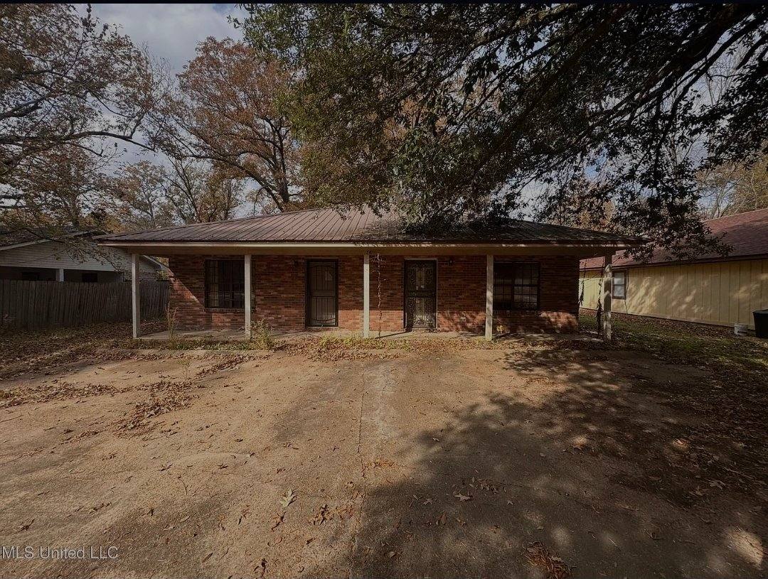 Apartment for rent at 156 McCluer Rd #A, Jackson, MS 39212