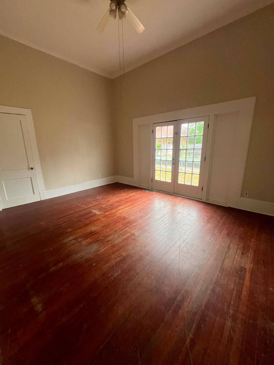 Apartment for rent at 233 College St #3, Macon, GA 31201