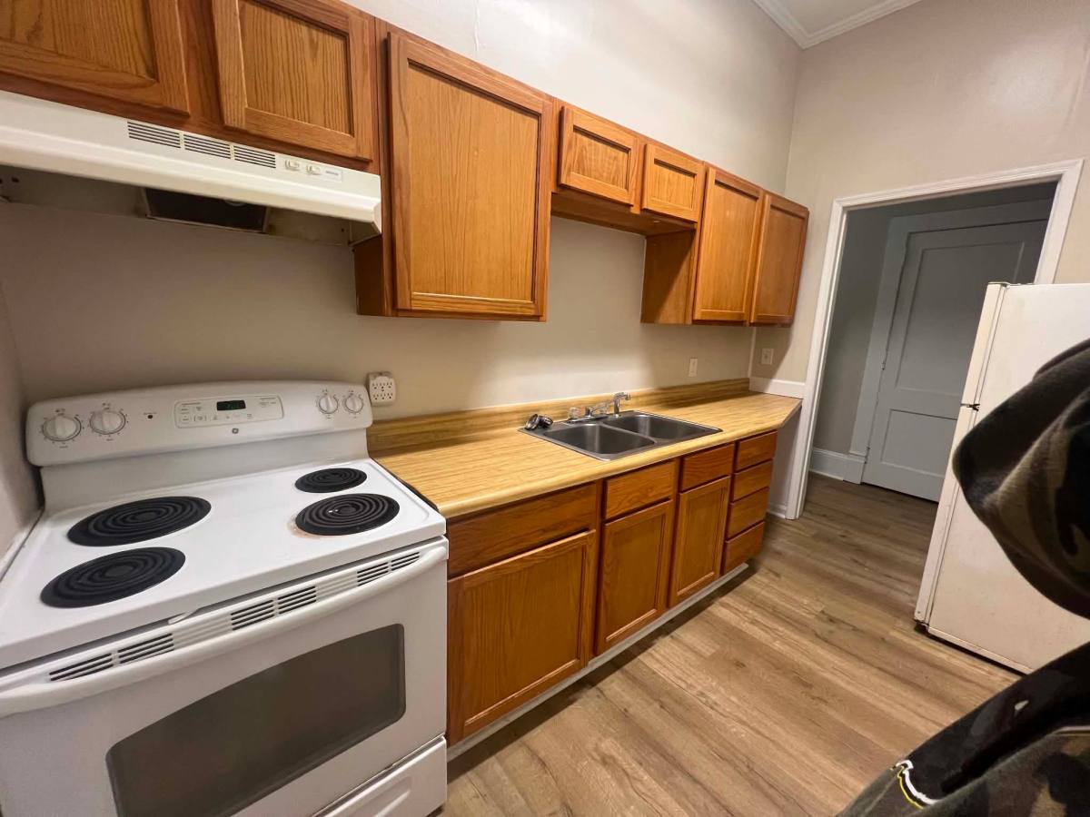 Apartment for rent at 233 College St #3, Macon, GA 31201