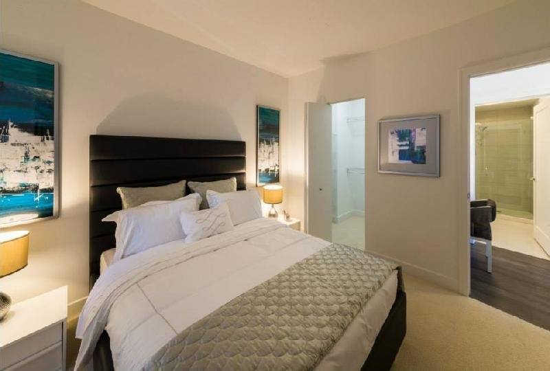 Apartment for rent at 71 E Lake, Chicago, IL 60601