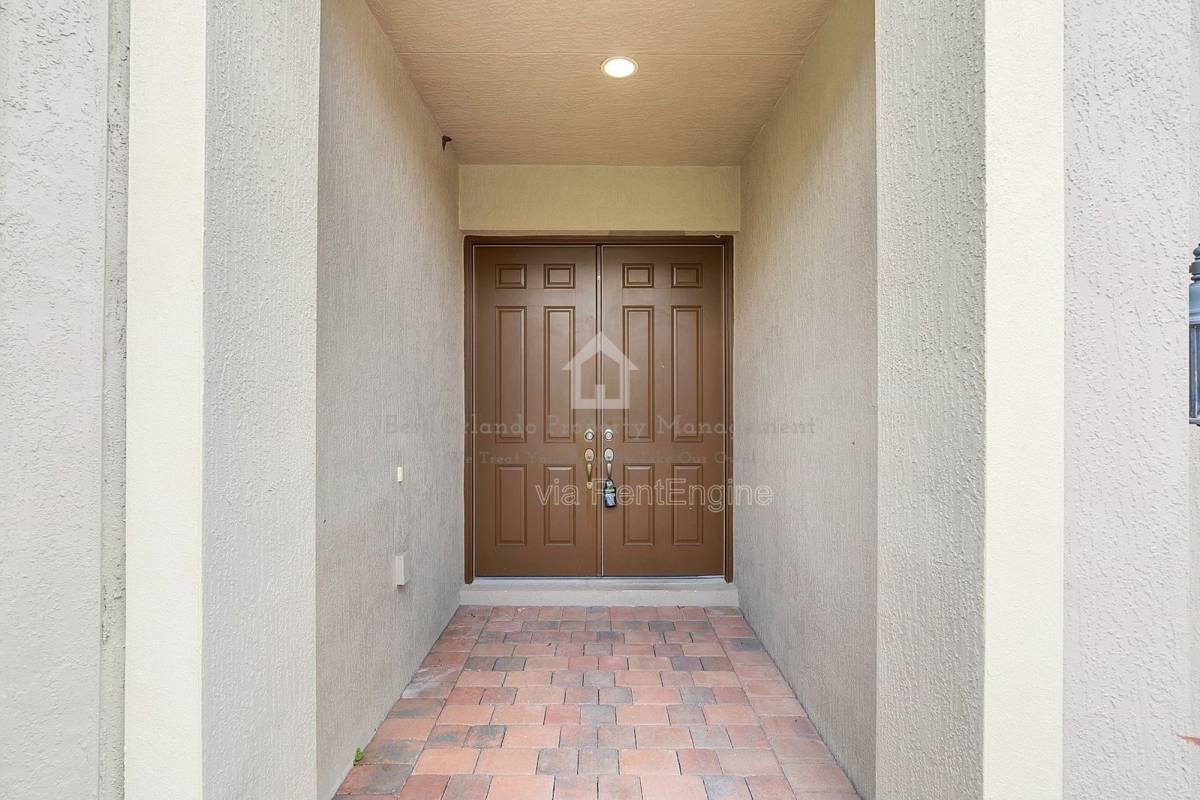 House for rent at 10466 Stapeley Dr, Orlando, FL 32832