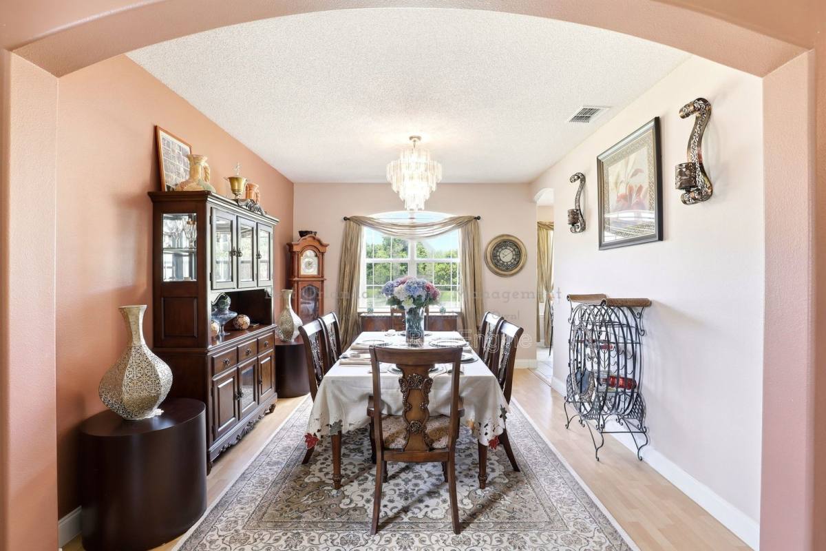 House for rent at 824 Lake Biscayne Way, Orlando, FL 32824