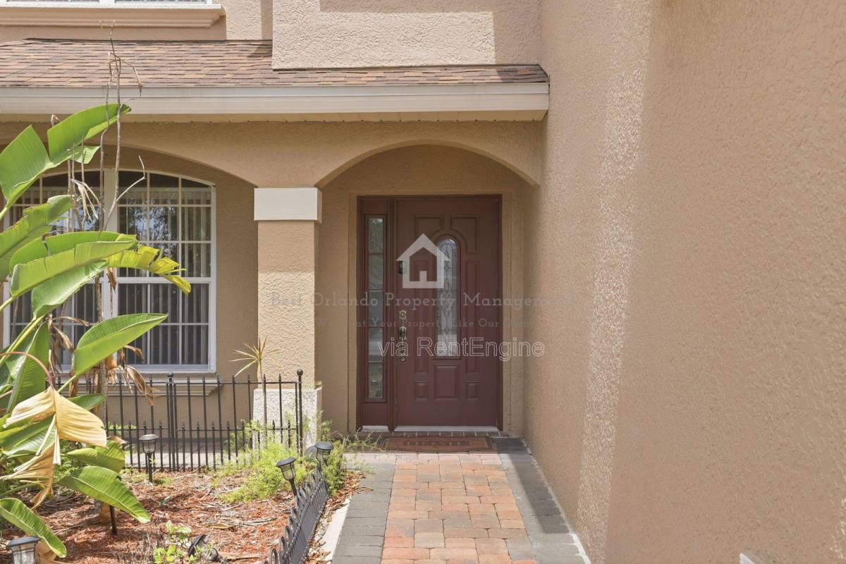 House for rent at 824 Lake Biscayne Way, Orlando, FL 32824
