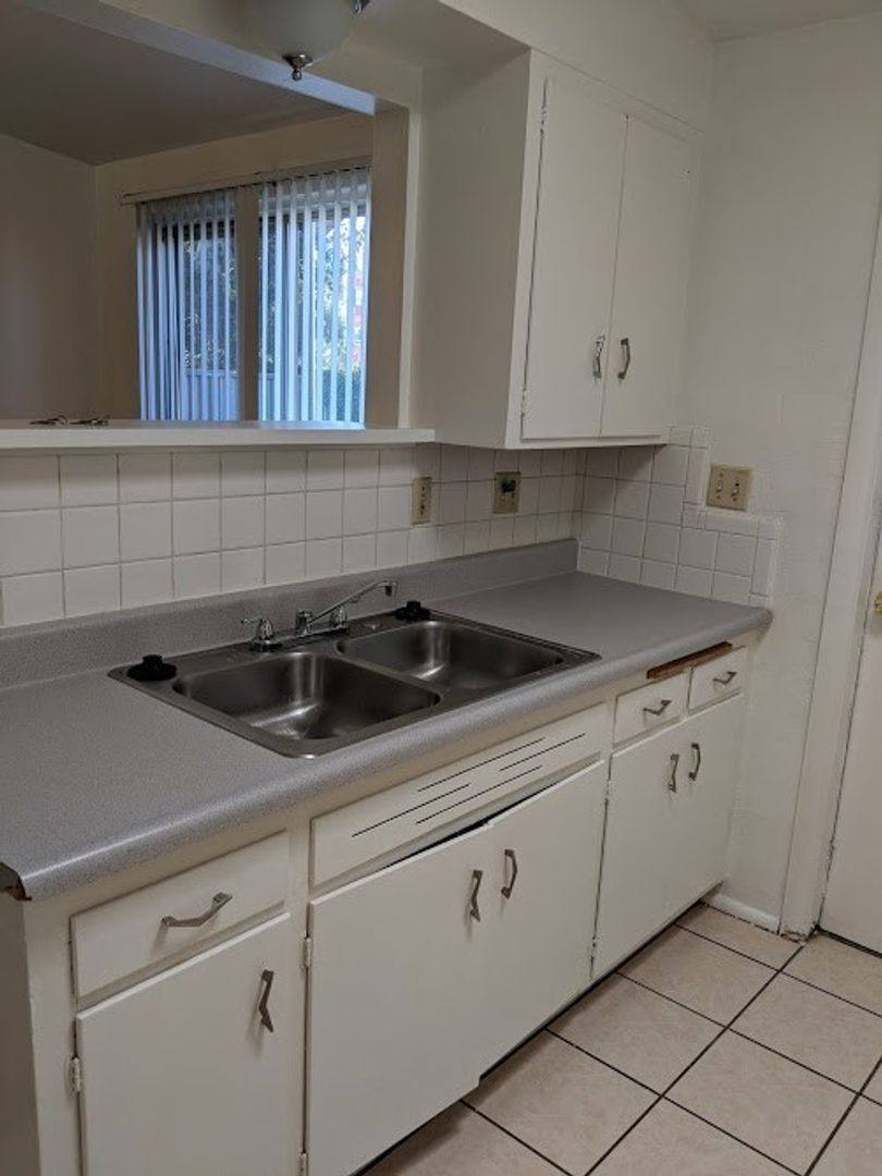 Apartment for rent at 1227 E Drachman St, Tucson, AZ 85719