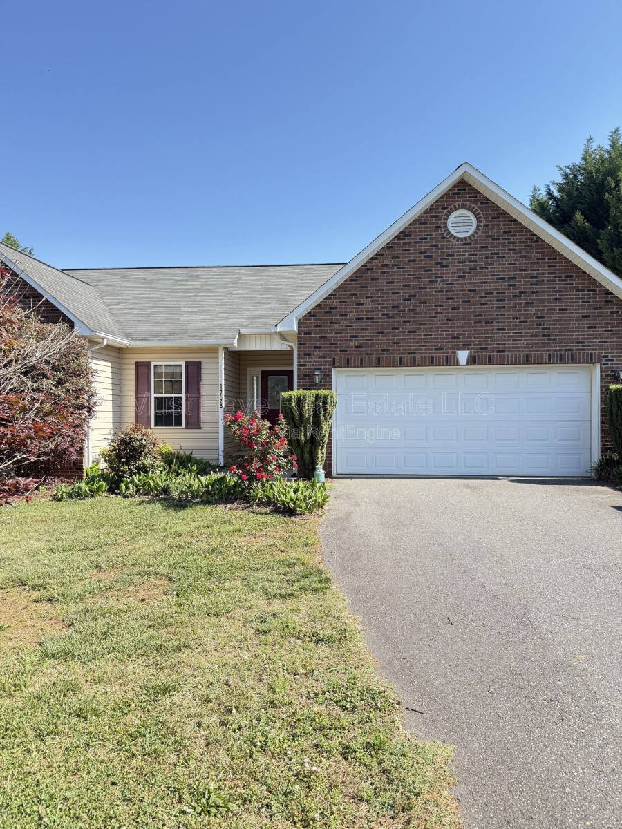House for rent at 1798 Thomasville Rd, Conover, NC 28613