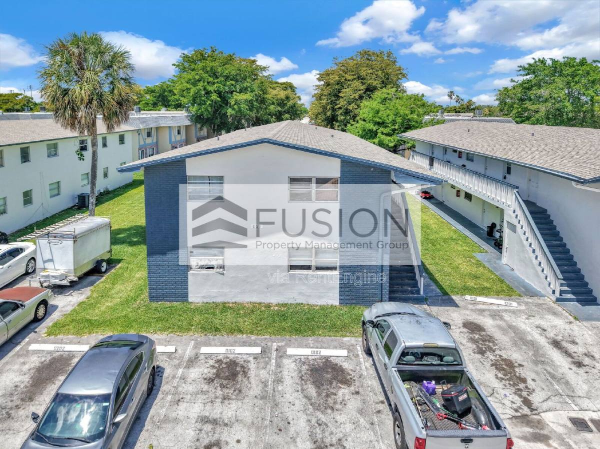 Apartment for rent at 881 SW 74th Terrace #102C, Pompano Beach, FL 33068